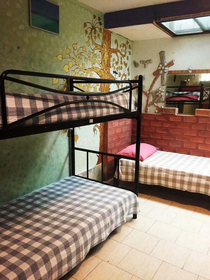 Shanti Rumah tetamu 2*