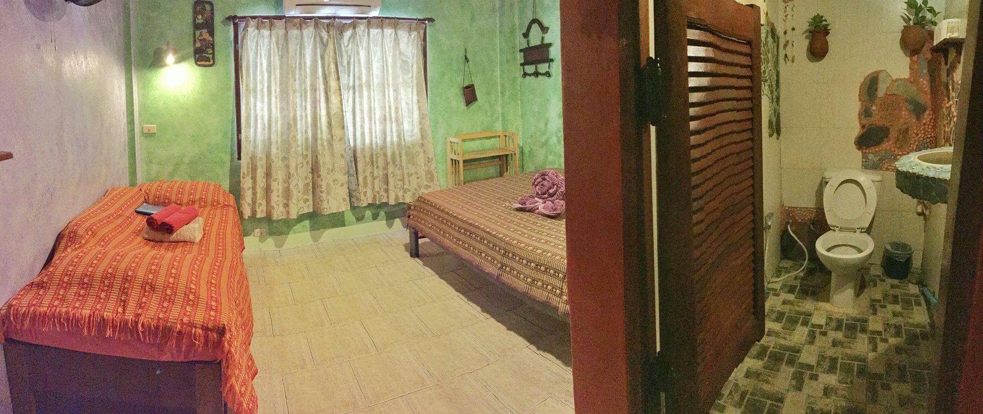 Rumah tetamu Shanti 2*